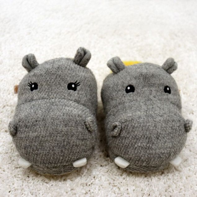 Tapi Slippers